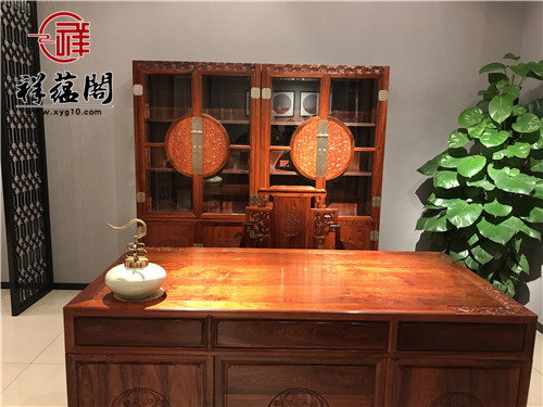 上海范小姐：保持热爱生活模样，唯有红木不可辜负